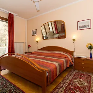 budavar-bed-and-breakfast.inbudapesthotels.com/